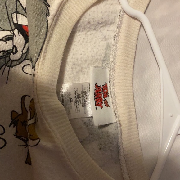 Tom & Jerry Crop Top Sweater - Picture 3 of 10